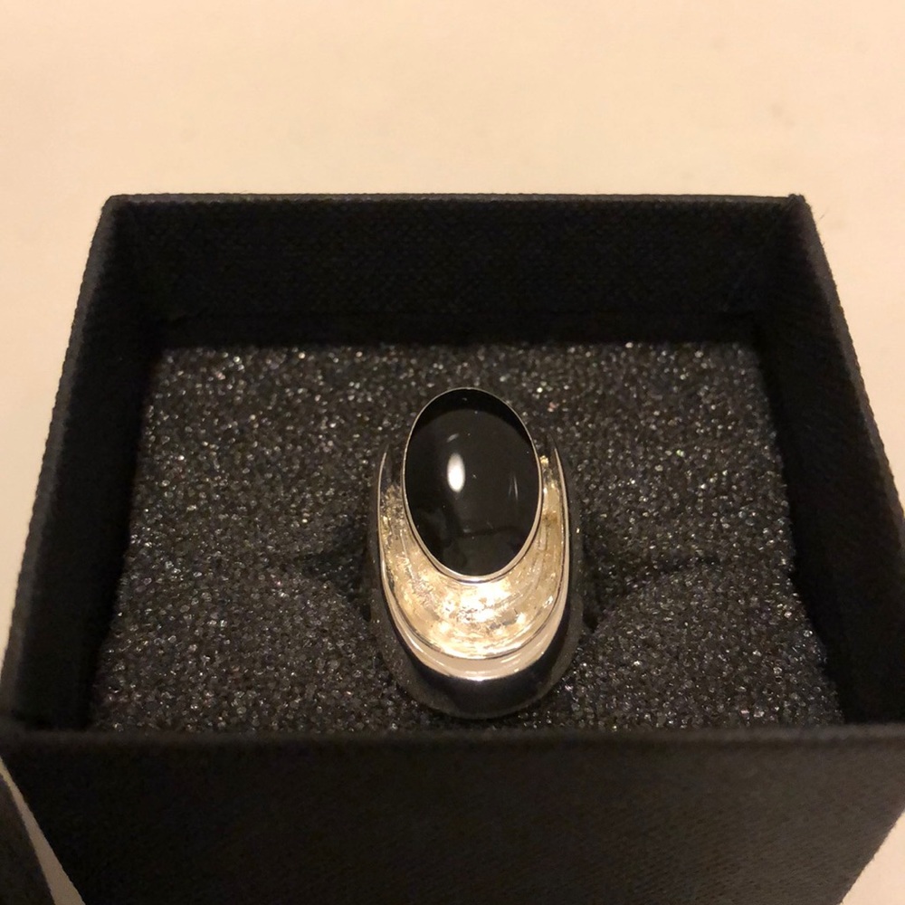 Jewelmint ring